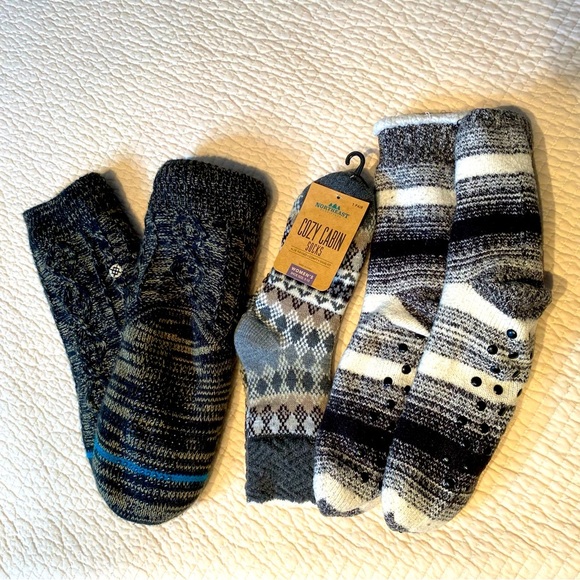 Set of 3 Pairs of Fluffy Winter Socks. - Picture 1 of 11